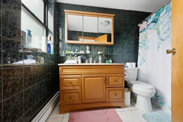 $2,700 | 228 Willow Avenue, Unit C, Hoboken, NJ 07030