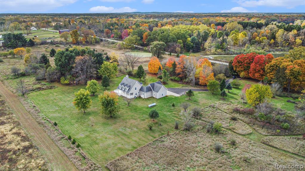 3290 Fisher Road Howell, MI 48855 - Photo 28 of 37 Gallery Image 28