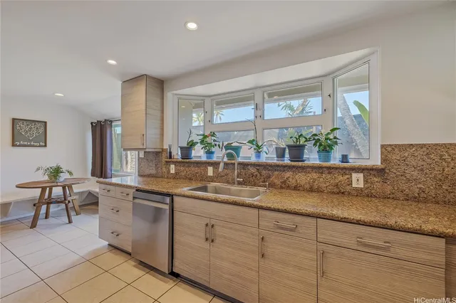 $3,299,000 | 676 Mokapu Road, Kailua, HI 96734