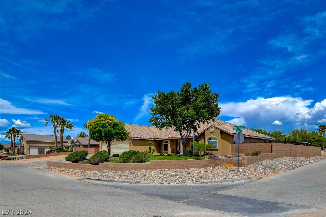 3116 Mateuse Street Logandale, NV 89021 - Photo 3 of 82 Gallery Image 3
