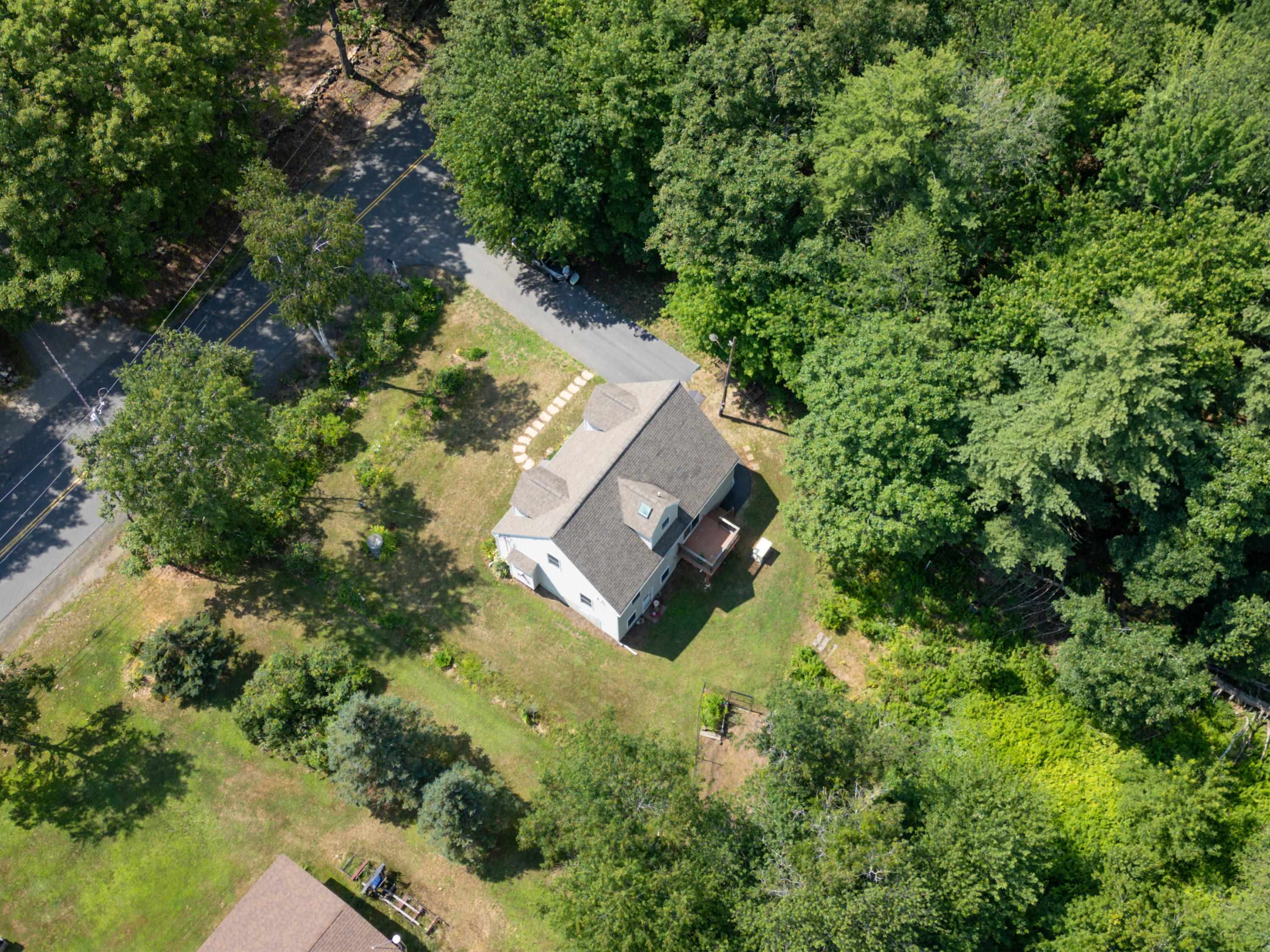 138 Long Swamp Road Berwick, ME 03901 - Photo 5 of 41 Gallery Image 5