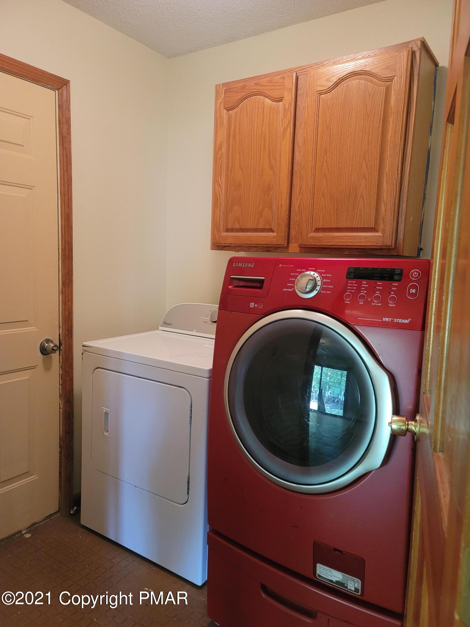2111 Wilderland Road Tamiment, PA 18371 - Photo 15 of 41 Laundry Room