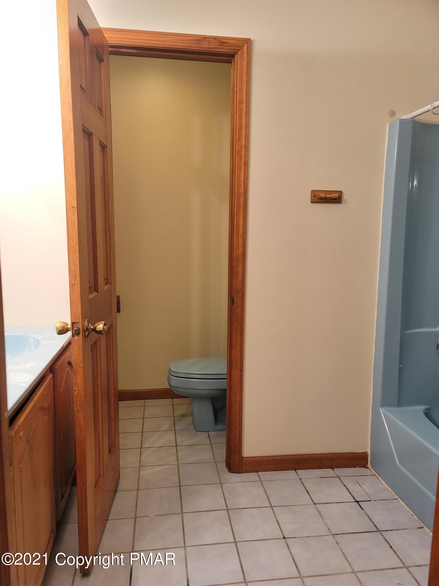 2111 Wilderland Road Tamiment, PA 18371 - Photo 26 of 41 Upstairs Bathroom
