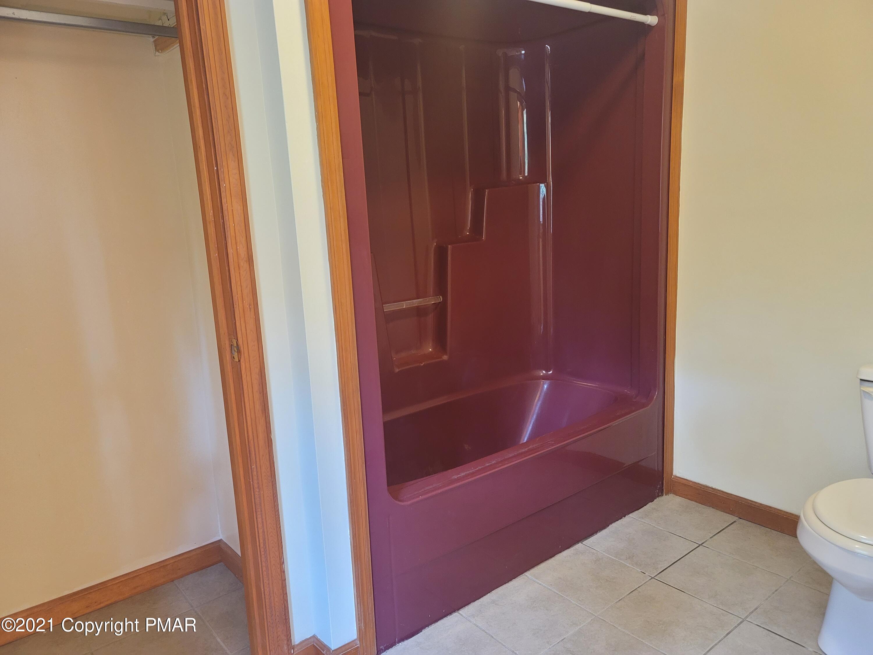 2111 Wilderland Road Tamiment, PA 18371 - Photo 36 of 41 20210912_144709