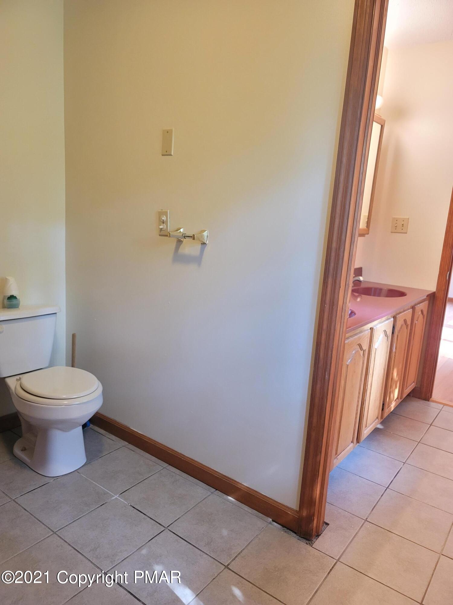 2111 Wilderland Road Tamiment, PA 18371 - Photo 37 of 41 20210912_144738