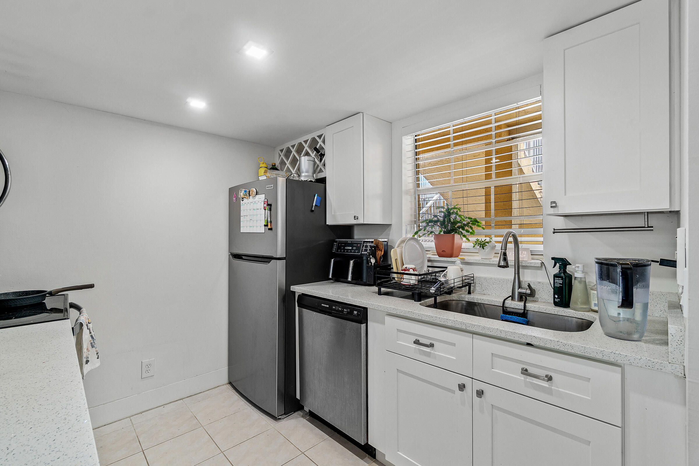 6283 La Costa Drive, Unit E Boca Raton, FL 33433 - Photo 12 of 38 14-6283 La Costa Dr E-MLS