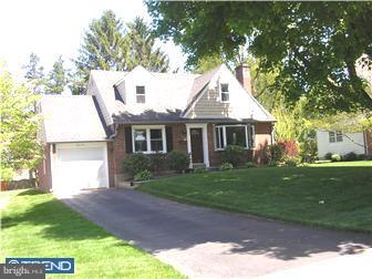 2611 Oriole Road Broomall, PA 19008 - Photo 1 of 12 Exterior Front