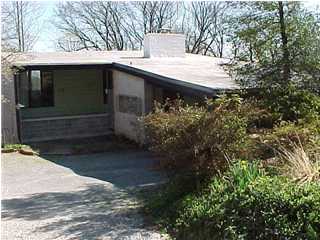 314 Walsh Road Chattanooga, TN 37405 - Photo 1 of 7 Primary Photo
