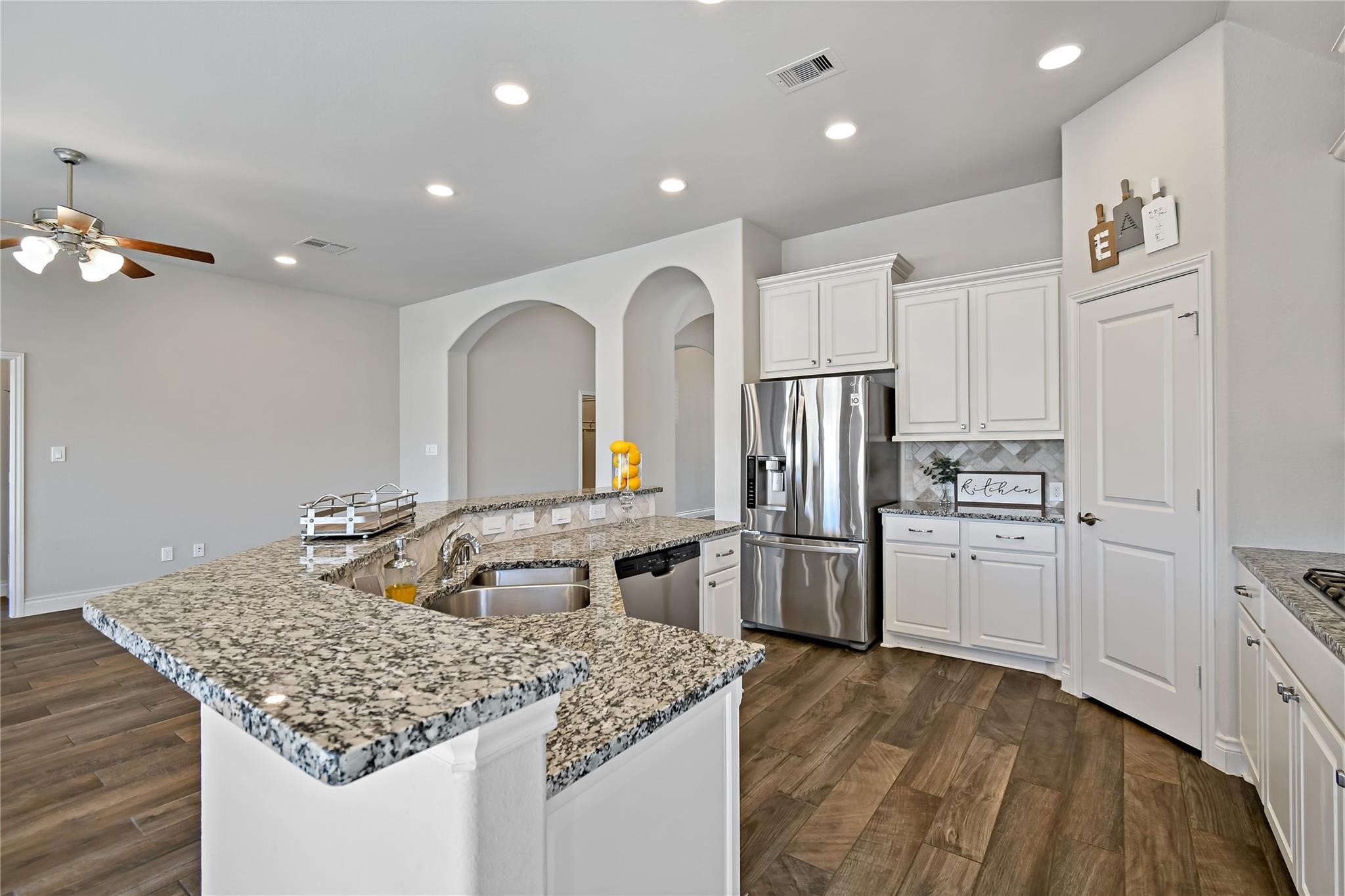 3539 Whitman Drive Rosharon, TX 77583 - Photo 10 of 24