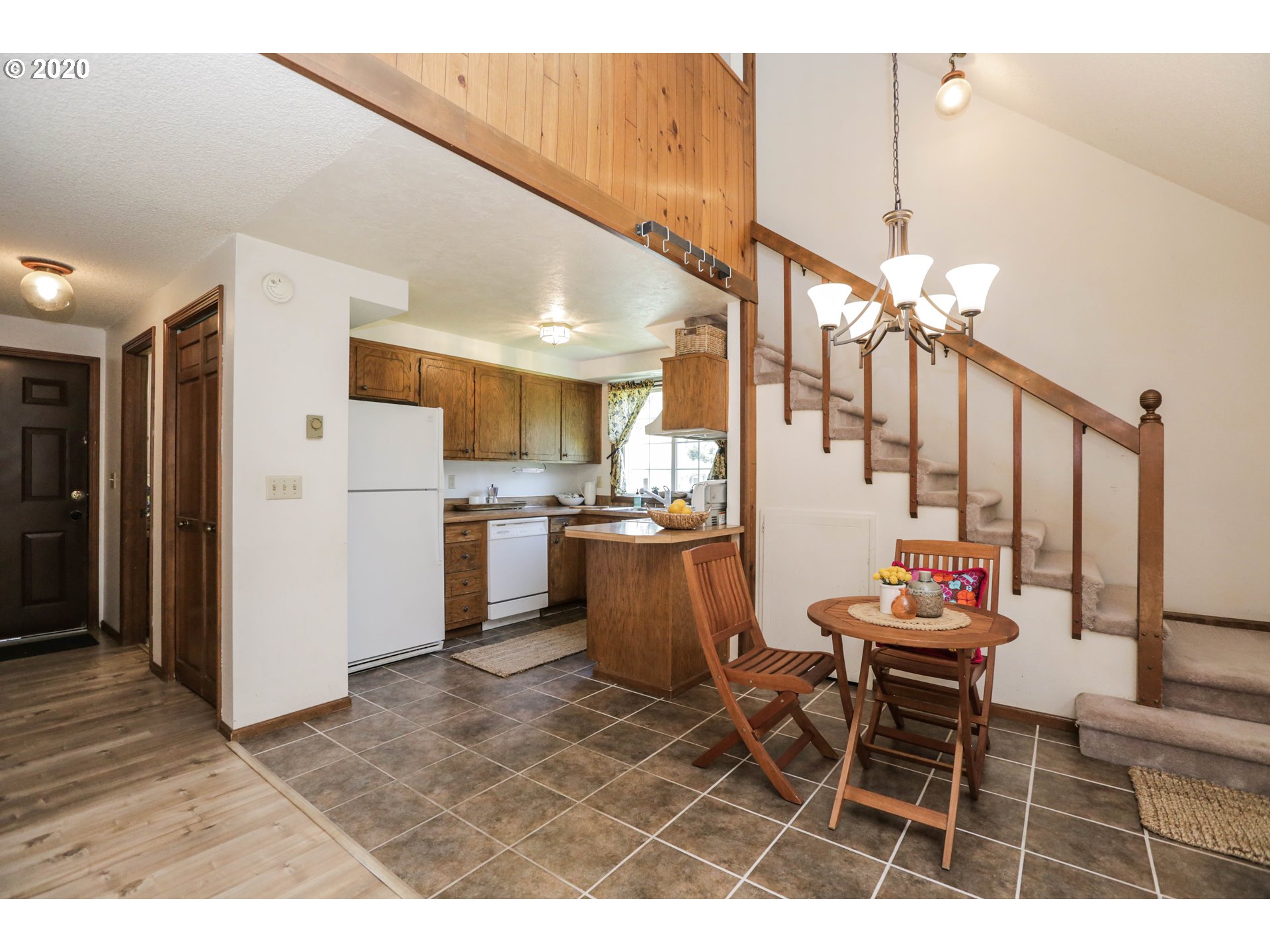 4403 Dillard Road Eugene, OR 97405 - Photo 8 of 22 Gallery Image 8