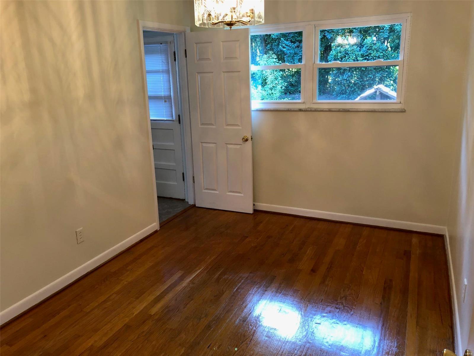 2306 Ruckert Avenue St. Louis, MO 63114 - Photo 8 of 23 Gallery Image 8