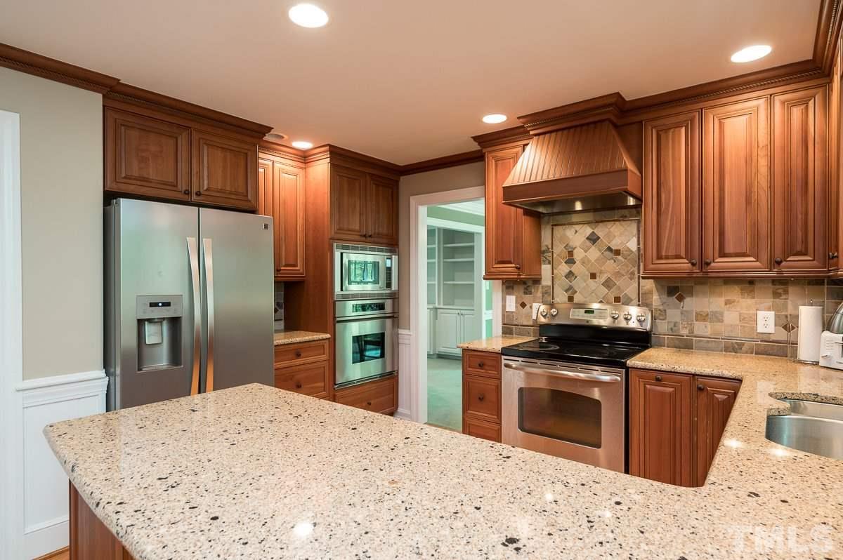 2405 Beechview Court Raleigh, NC 27615 - Photo 5 of 29 Gallery Image 5