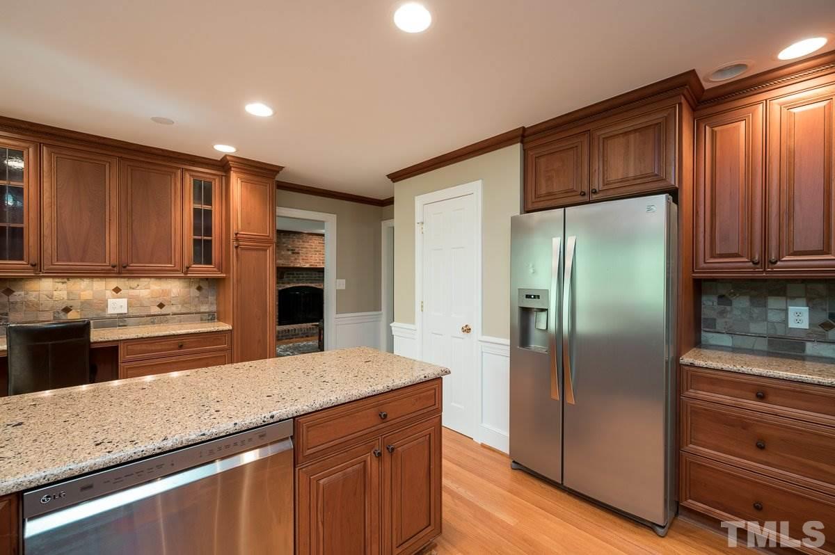 2405 Beechview Court Raleigh, NC 27615 - Photo 6 of 29 Gallery Image 6