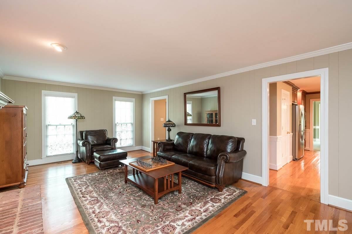 2405 Beechview Court Raleigh, NC 27615 - Photo 10 of 29 Gallery Image 10