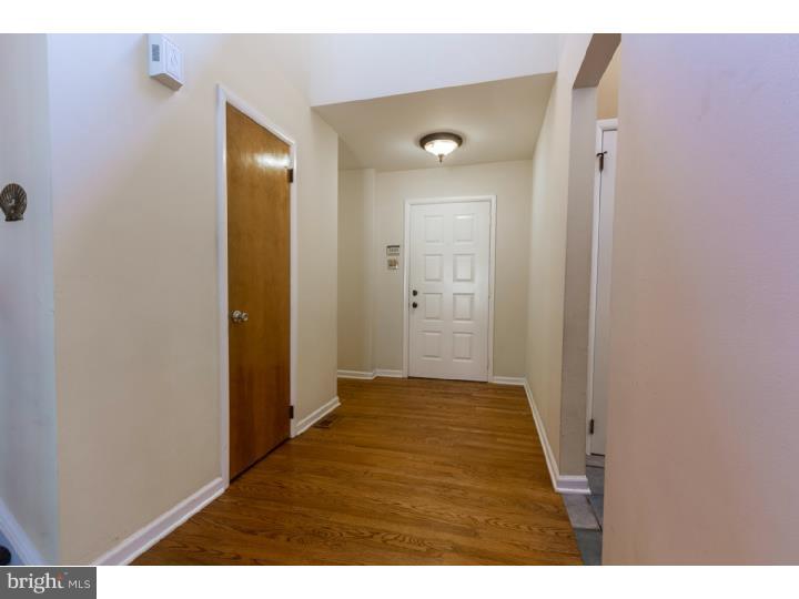 66 Tuckerton Road Shamong, NJ 08088 - Photo 4 of 25 Foyer