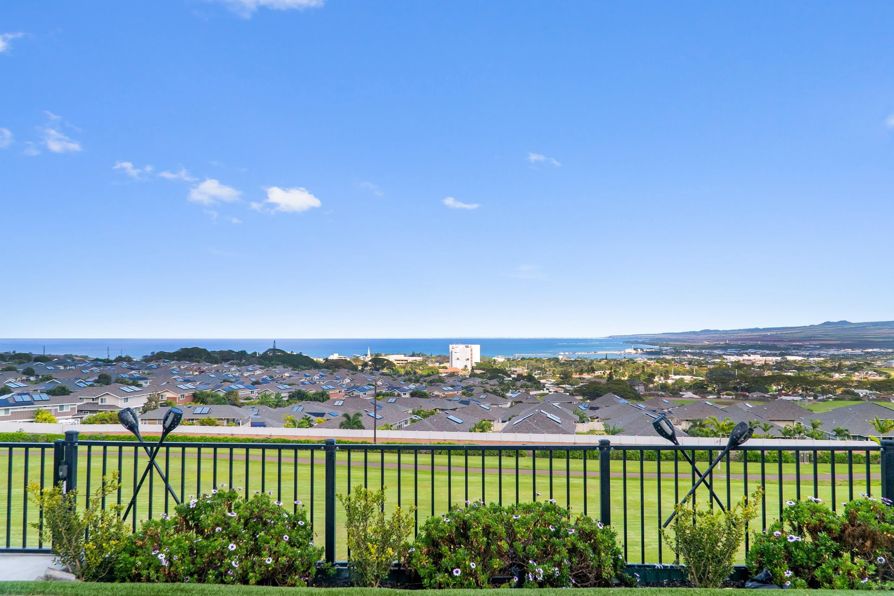 112 Kili'o'opu Street Wailuku, HI 96793 - Photo 40 of 49 a view of a city with tall buildings