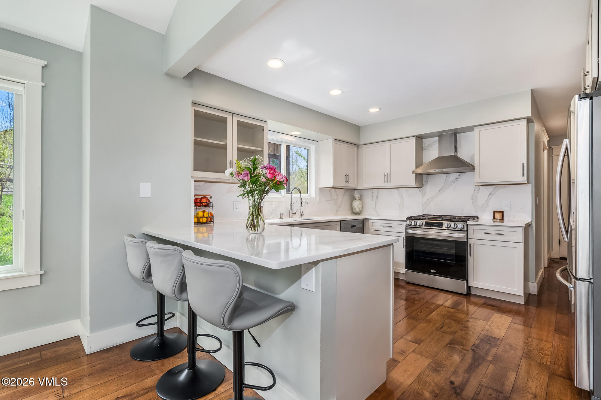 50 Hereford Road Edwards, CO 81632 - Photo 6 of 35 Kitchen Bar