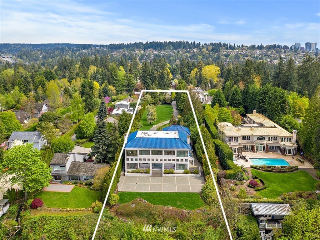 2213 Evergreen Point Road Medina, WA 98039 - Photo 5 of 11