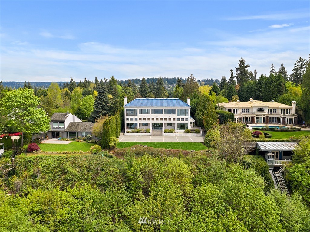 2213 Evergreen Point Road Medina, WA 98039 - Photo 6 of 11