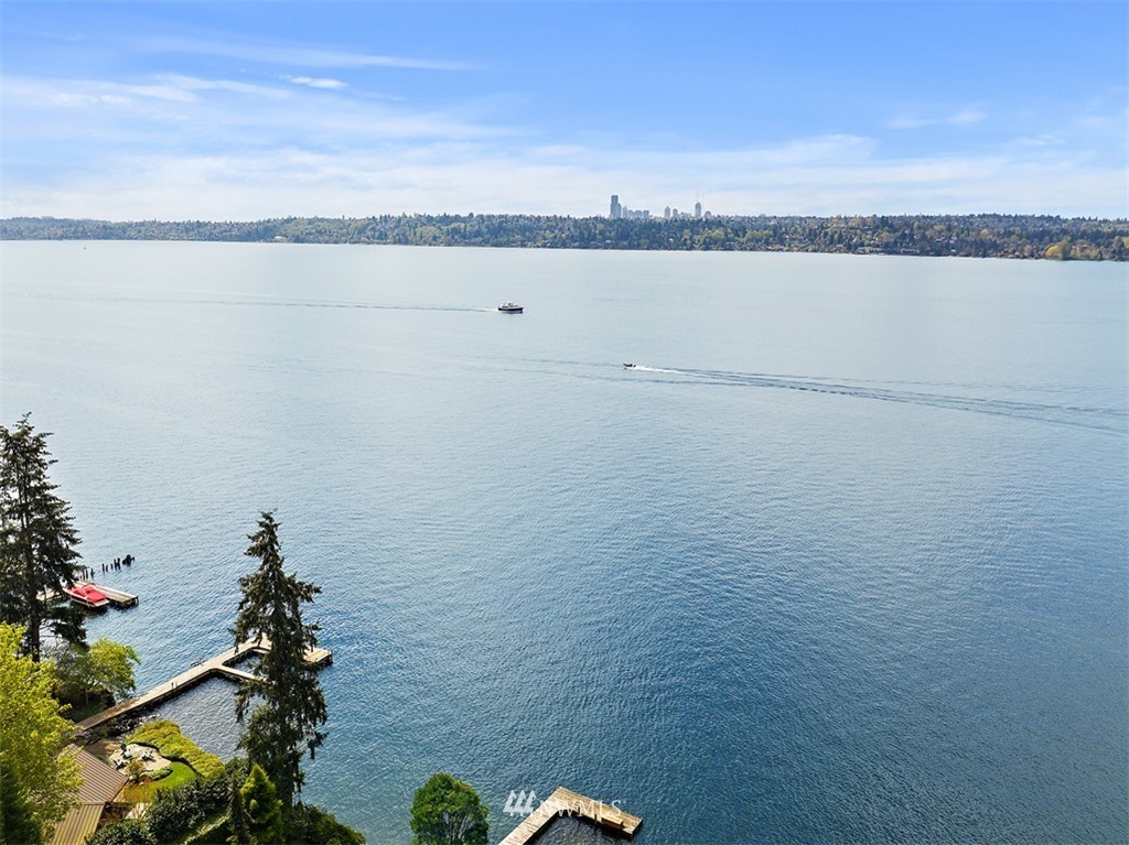 2213 Evergreen Point Road Medina, WA 98039 - Photo 9 of 11