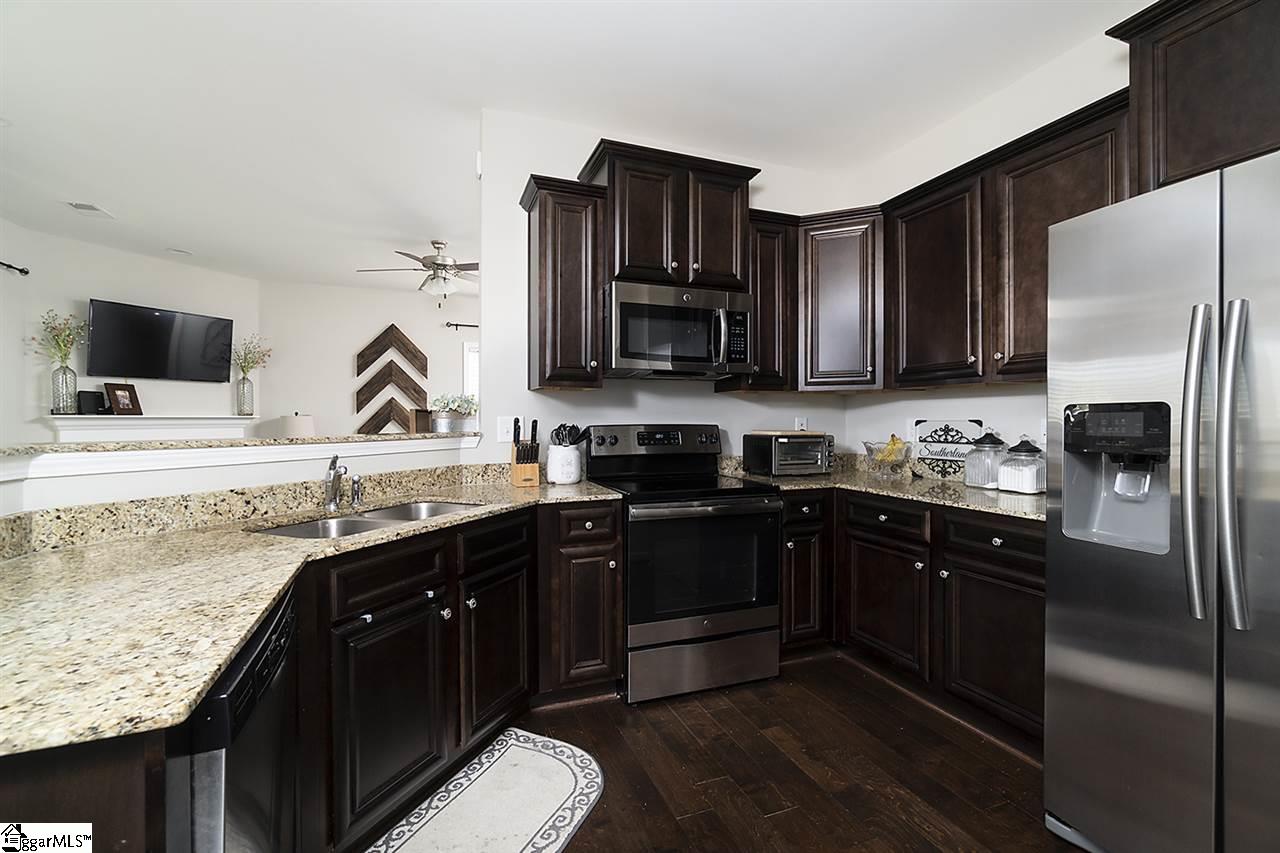 102 Chadmore Street Simpsonville, SC 29680 - Photo 10 of 27 Gallery Image 10