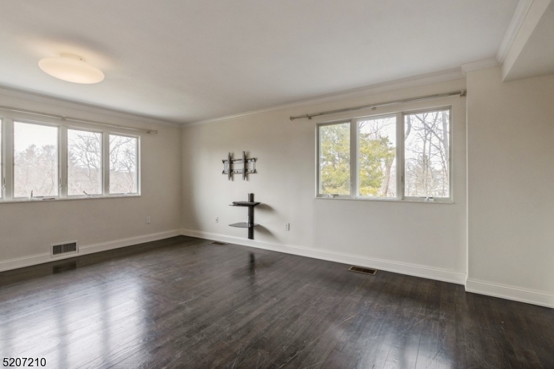 52 Kitchell Road Morristown, NJ 07960 - Photo 26 of 37
