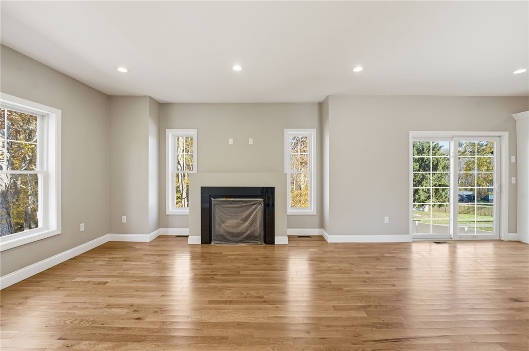 94 Ashaway Road Westerly, RI 02891 - Photo 12 of 50