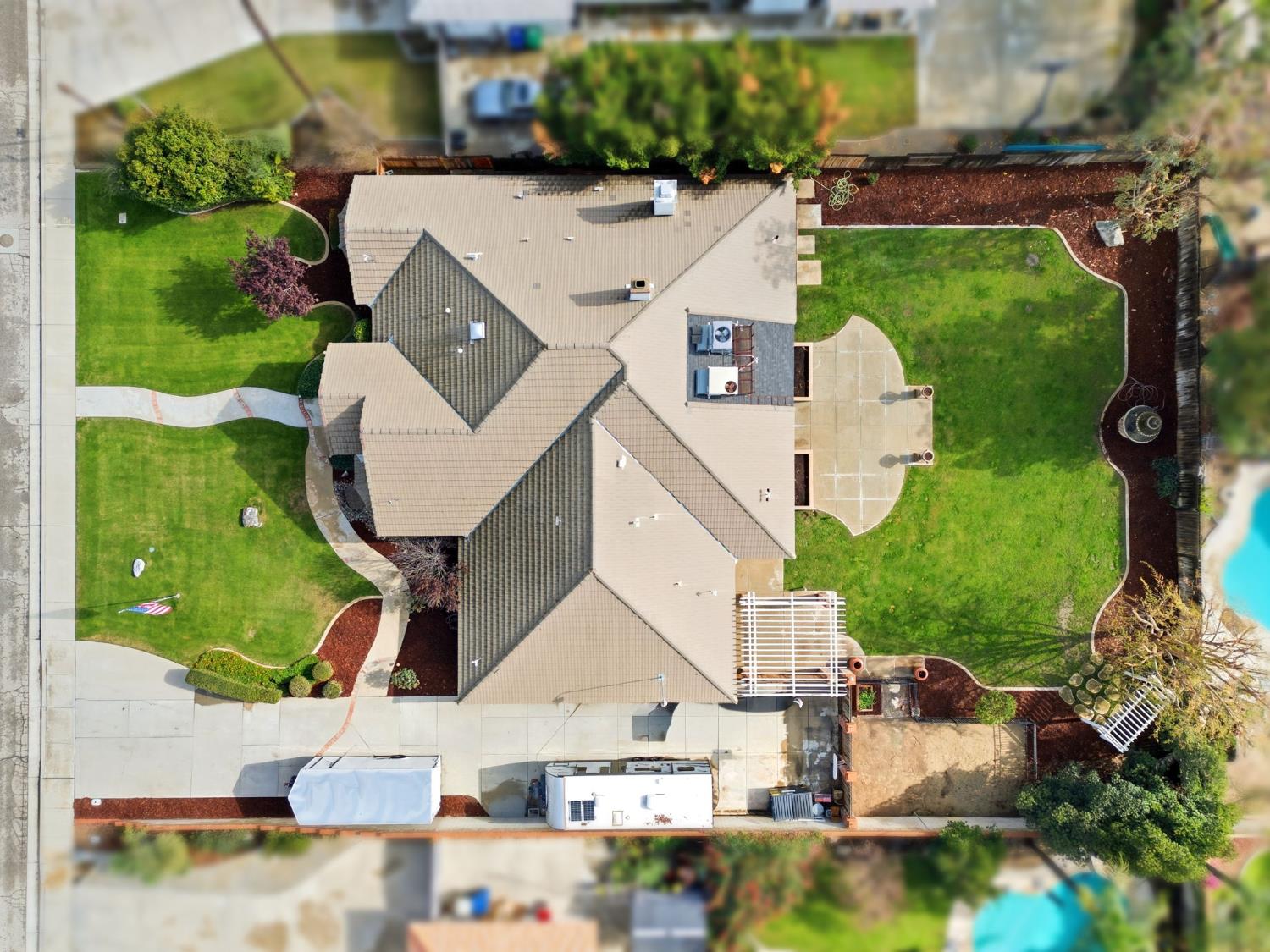 13201 Meacham Road Bakersfield, CA 93314 - Photo 62 of 62 an aerial view of house with yard