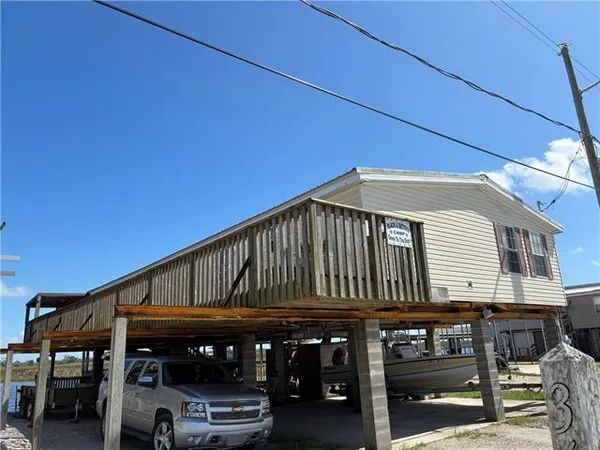 $225,000 | 635 Martin Lane, Port Sulphur, LA 70083