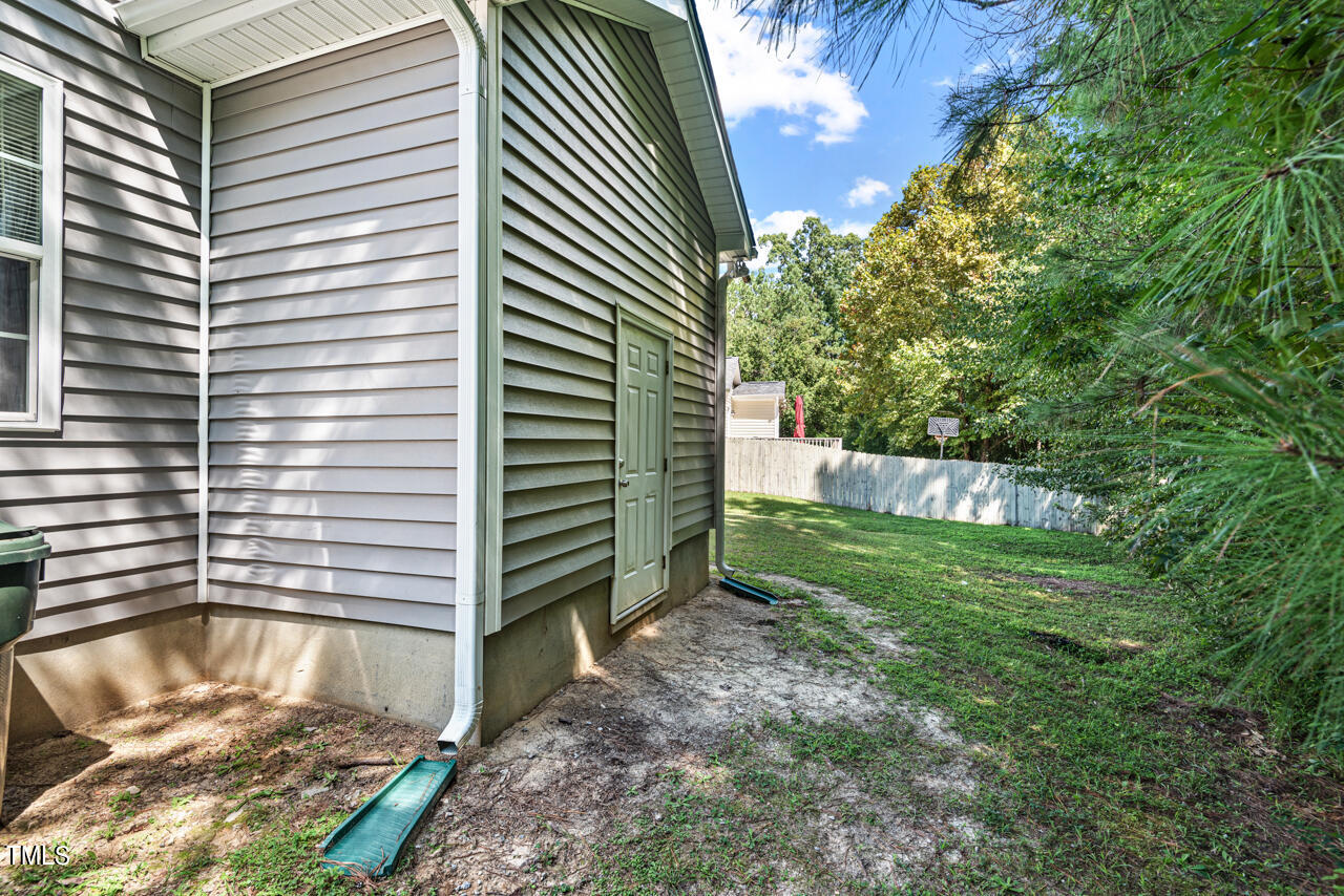 5444 Neuse View Drive Raleigh, NC 27610 - Photo 33 of 40 39