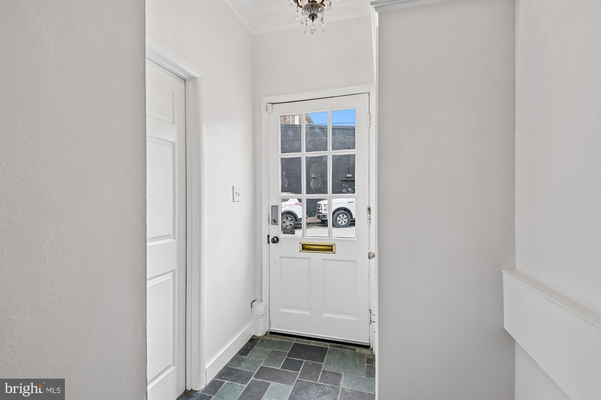 8 Fleet Street Annapolis, MD 21401 - Photo 4 of 37