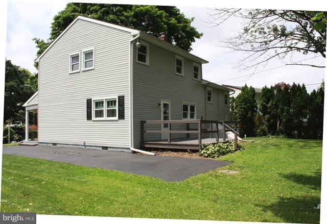 1945 Split Rock Road Lancaster, PA 17601 - Photo 31 of 33 Side of House
