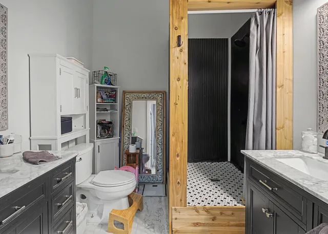 $335,000 | 437 Colonial Road, Hohenwald, TN 38462