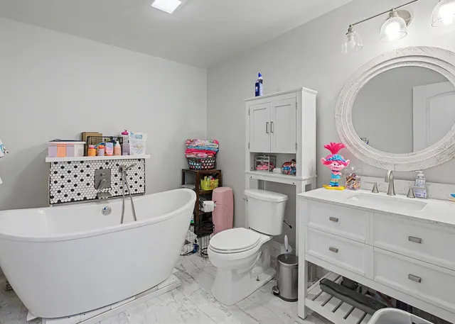 $335,000 | 437 Colonial Road, Hohenwald, TN 38462