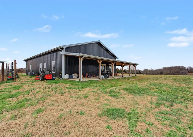 $335,000 | 437 Colonial Road, Hohenwald, TN 38462