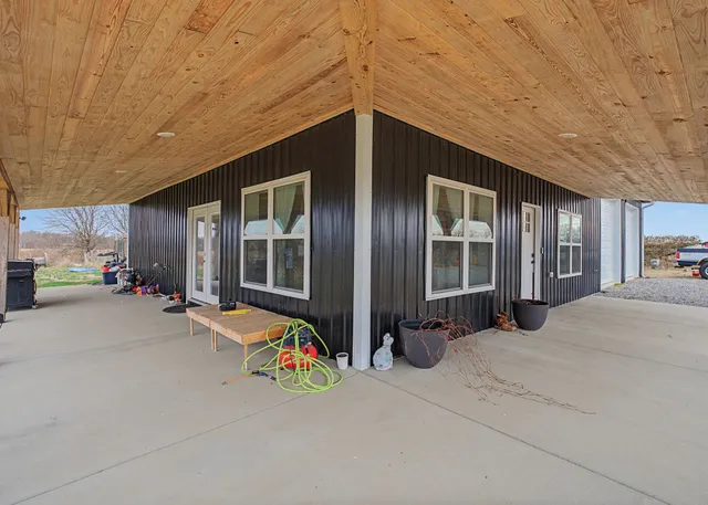 $335,000 | 437 Colonial Road, Hohenwald, TN 38462