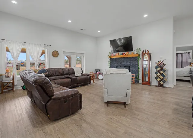 $335,000 | 437 Colonial Road, Hohenwald, TN 38462