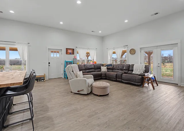 $335,000 | 437 Colonial Road, Hohenwald, TN 38462