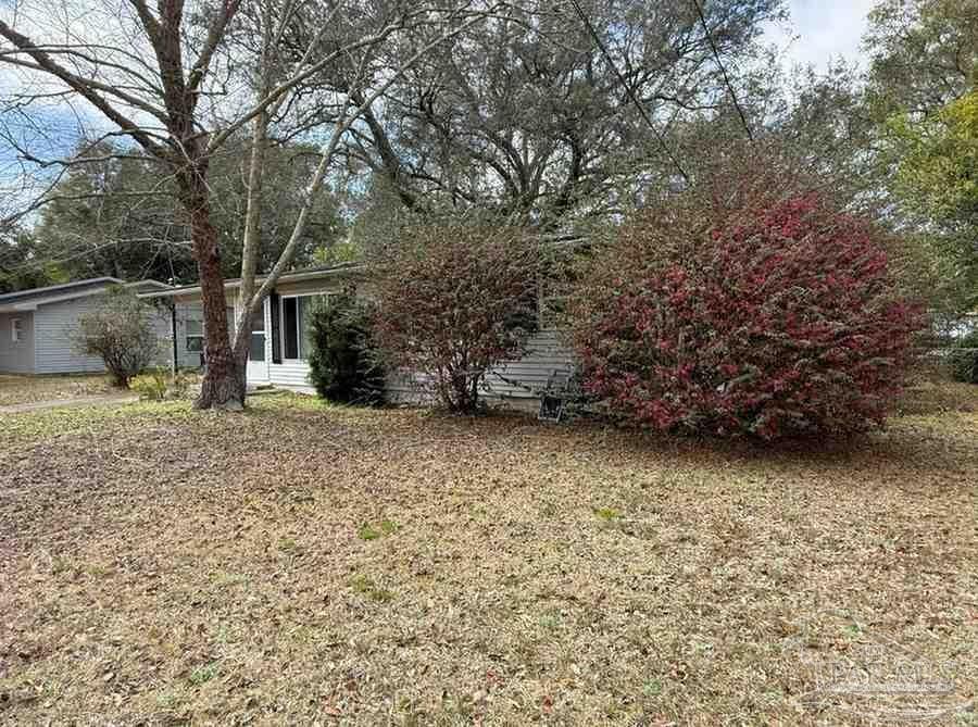 3510 Wellington Road Pensacola, FL 32504 - Photo 3 of 25