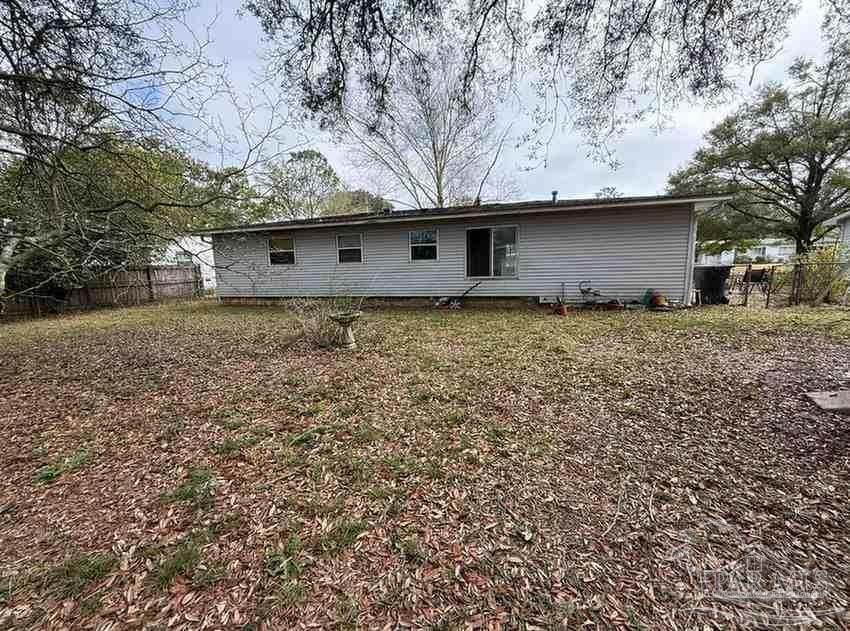 3510 Wellington Road Pensacola, FL 32504 - Photo 7 of 25