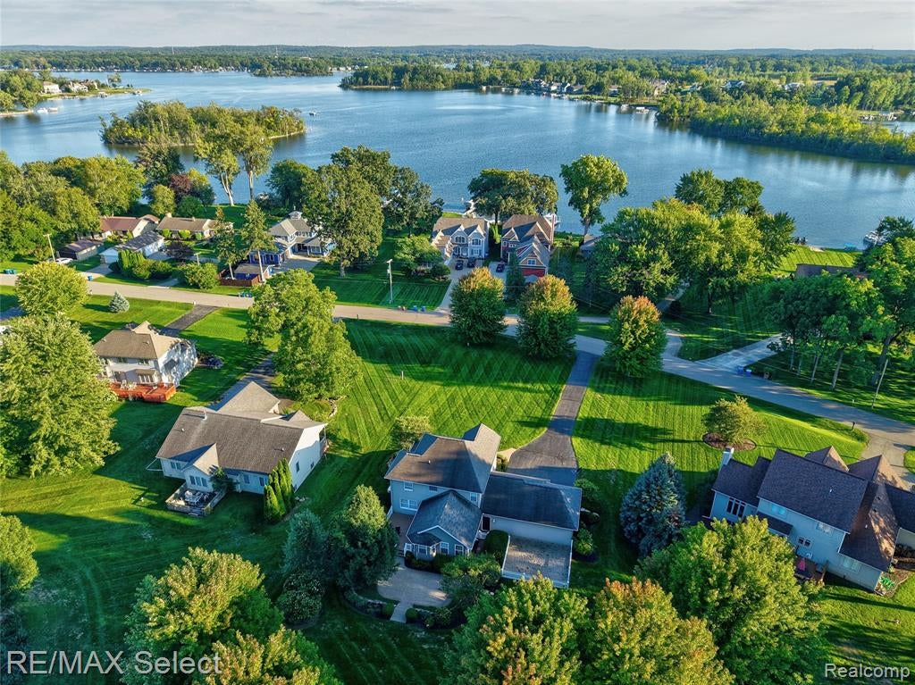 4224 West 4 Lakes Drive Linden, MI 48451 - Photo 12 of 59 Gallery Image 12