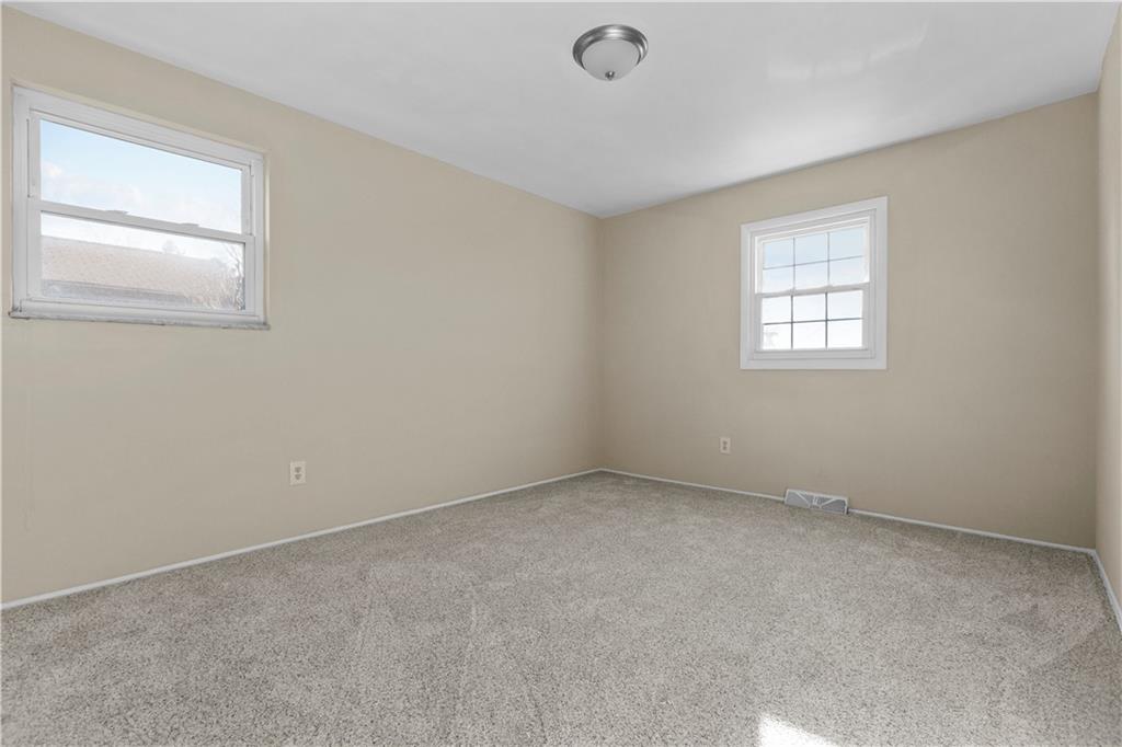 152 Leslie Road Monroeville, PA 15146 - Photo 12 of 25 Gallery Image 12