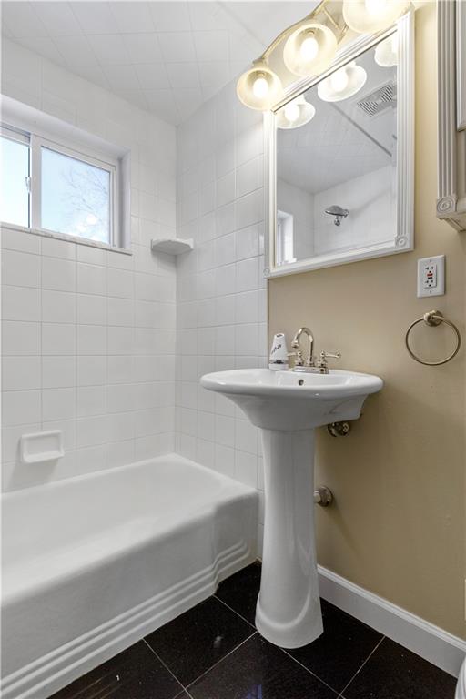 152 Leslie Road Monroeville, PA 15146 - Photo 18 of 25 Gallery Image 18