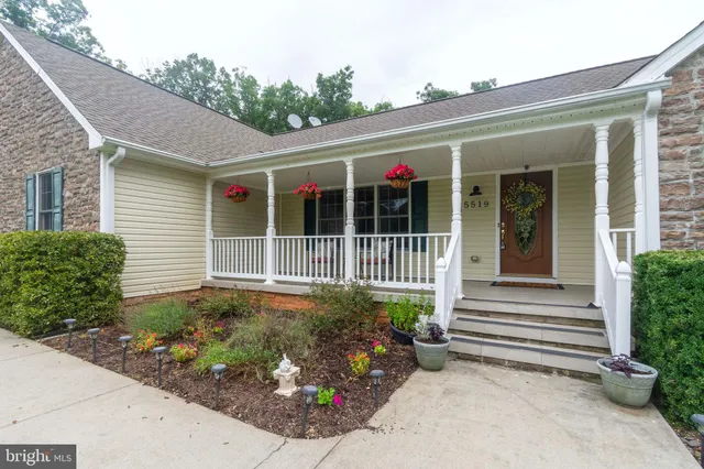 $675,000 | 5519 Bazzanella Drive, Mineral, VA 23117
