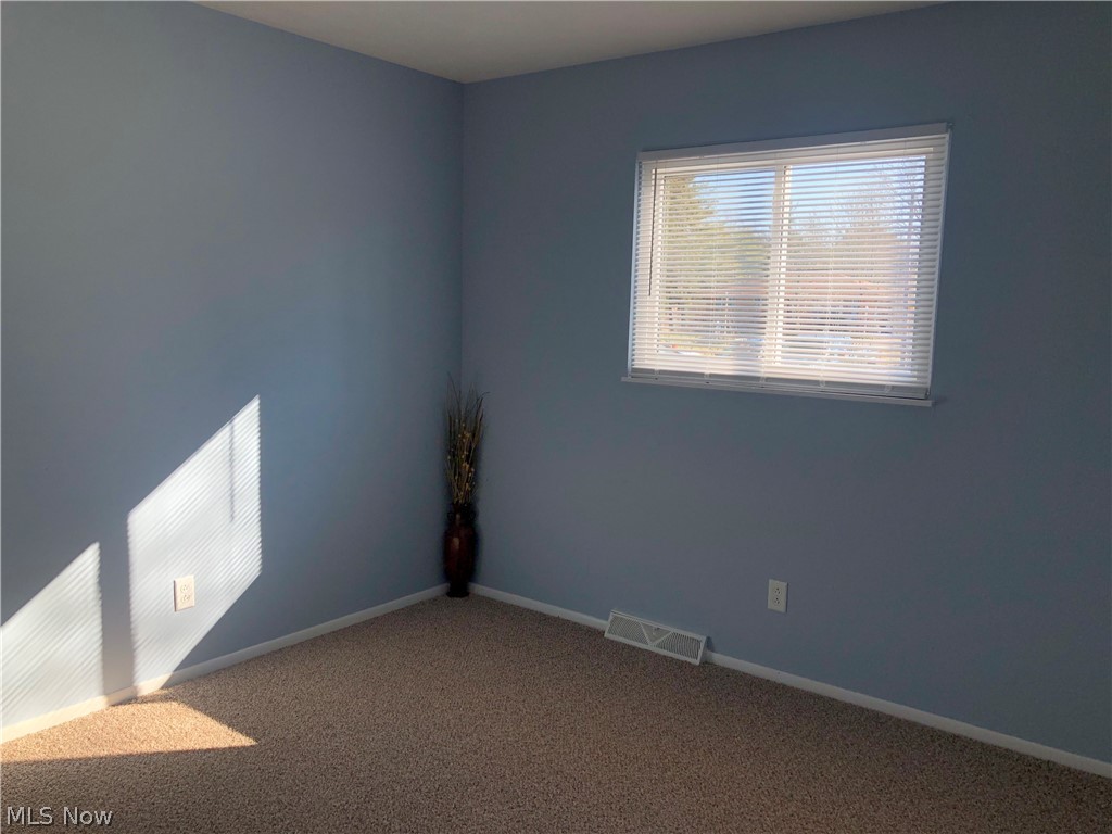 13838 Drake Road Strongsville, OH 44136 - Photo 10 of 18
