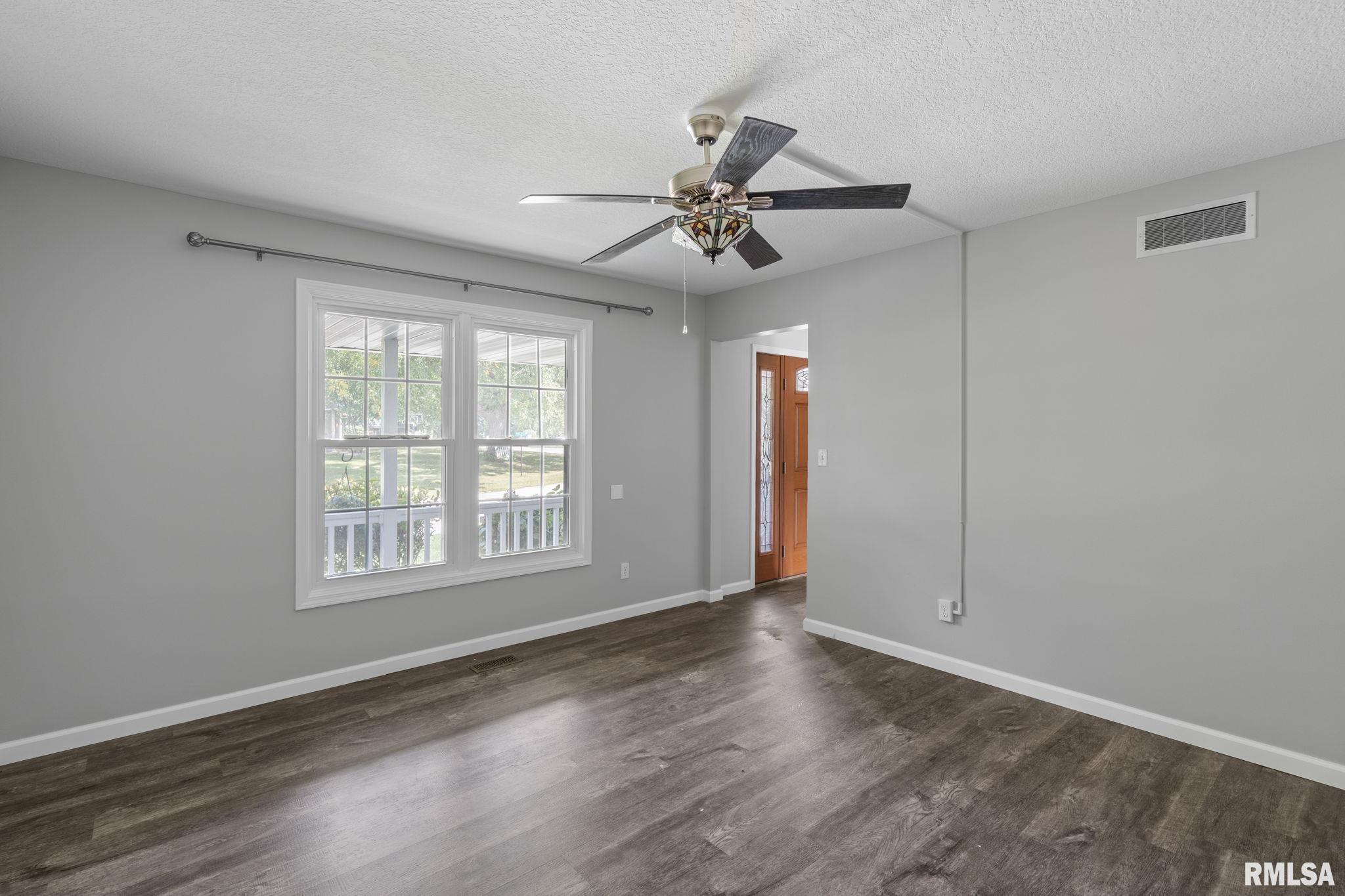 38 White Pine Road Geneseo, IL 61254 - Photo 20 of 47 Gallery Image 20