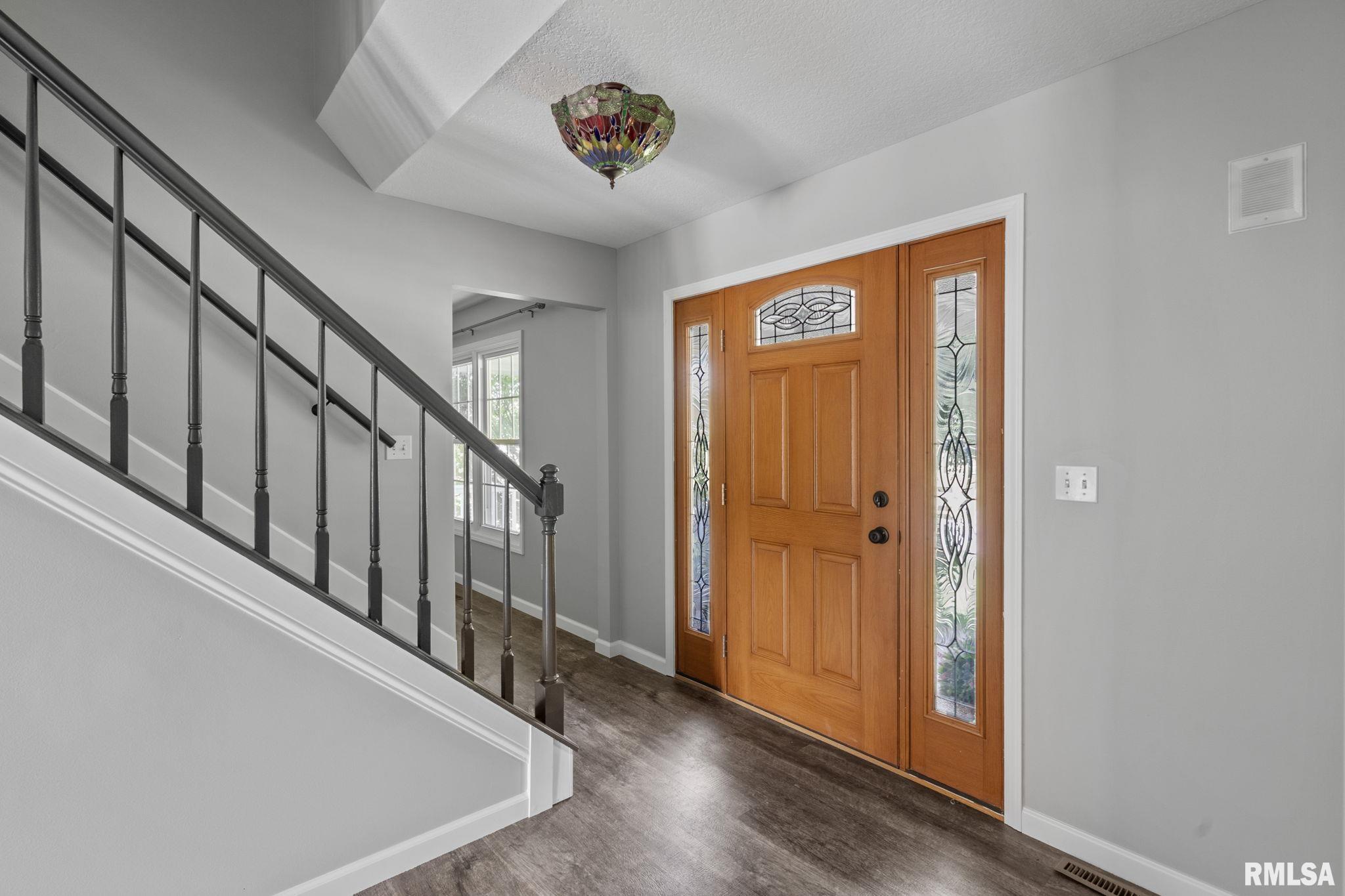 38 White Pine Road Geneseo, IL 61254 - Photo 4 of 47 Gallery Image 4
