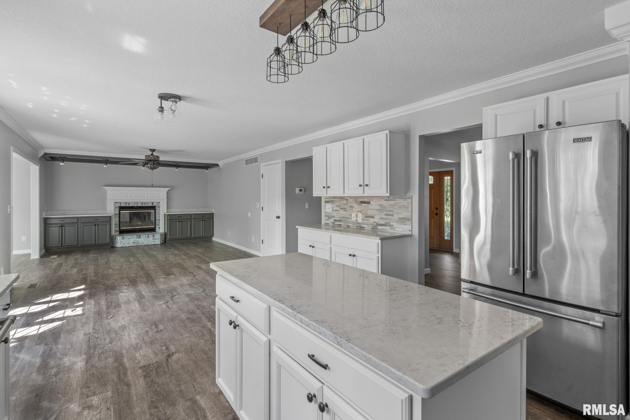 38 White Pine Road Geneseo, IL 61254 - Photo 9 of 47 Gallery Image 9