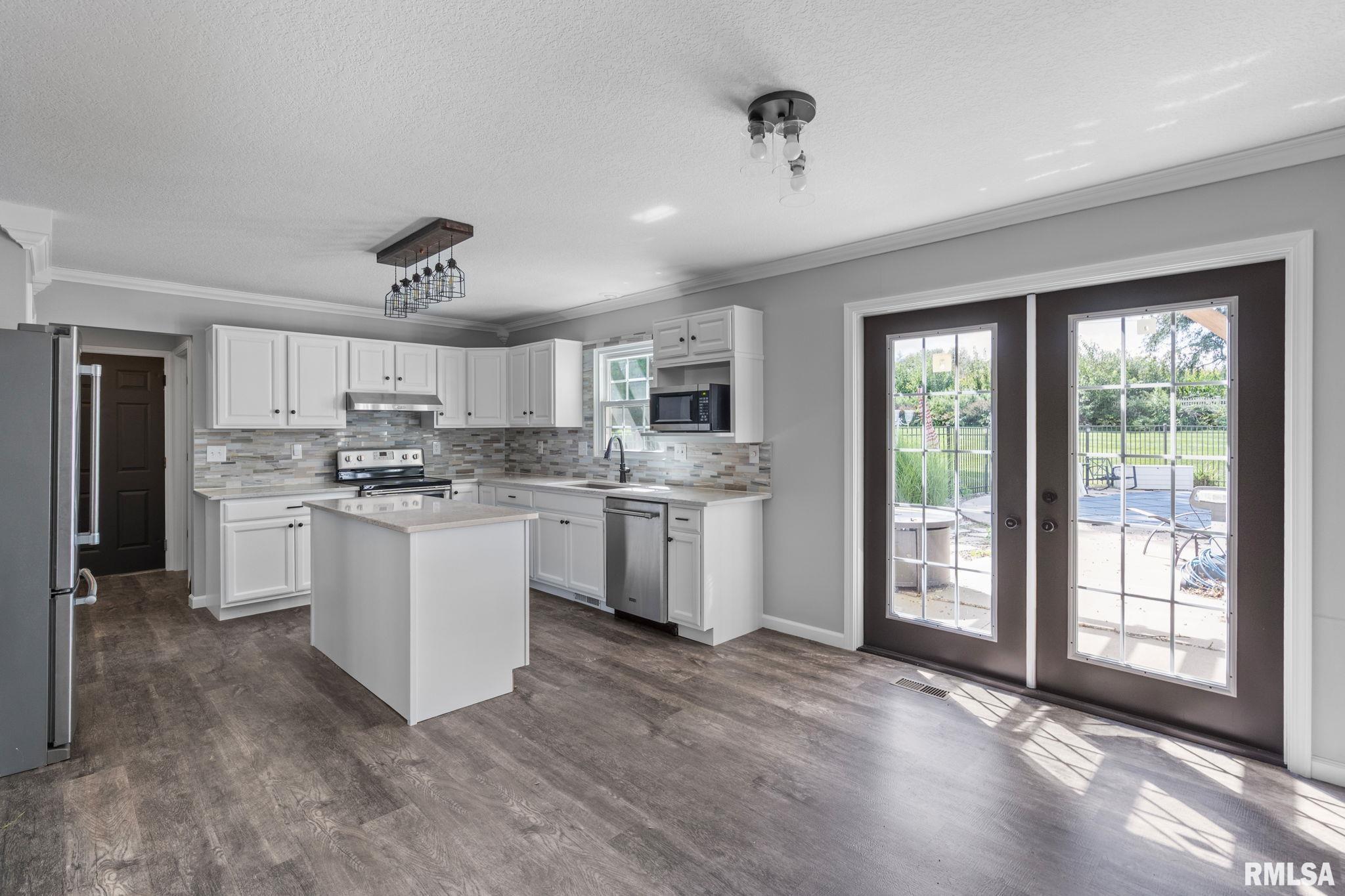 38 White Pine Road Geneseo, IL 61254 - Photo 10 of 47 Gallery Image 10