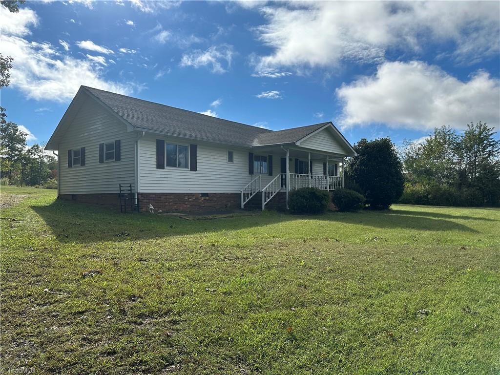 4127 Asbury Road Westfield, NC 27053 - Photo 3 of 13